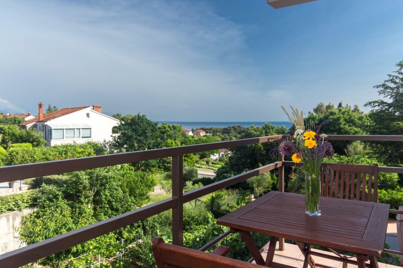 Apartments Marta Krk Town Exterior photo